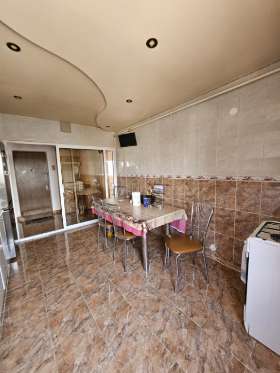 Apartament decomandat 2 camere Inel II