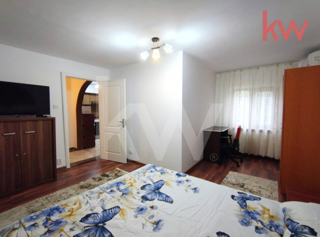 Garsoniera spatioasa, Ciuperca, parter