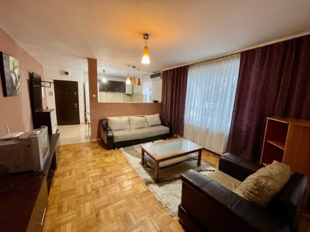 AA/453 De închiriat apartament cu 2 camere în Tg Mureș - Cornișa