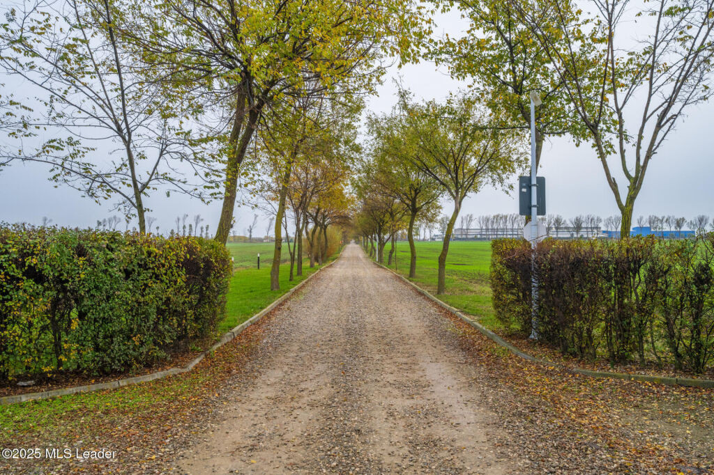 Teren intravilan de | Cartier rezidențial deosebit |