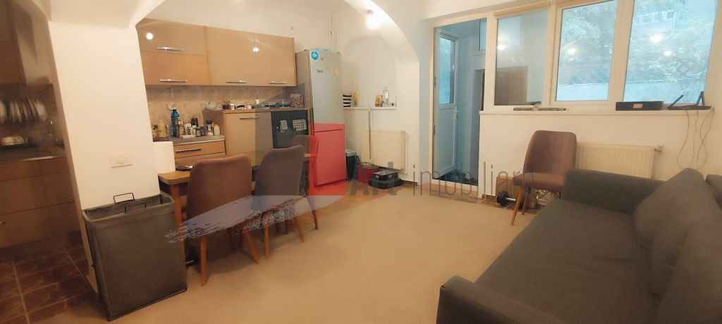 URGENT!, Armeneasca, CONSTRUCTIE 2002, TERASA MARE, NEGOC...