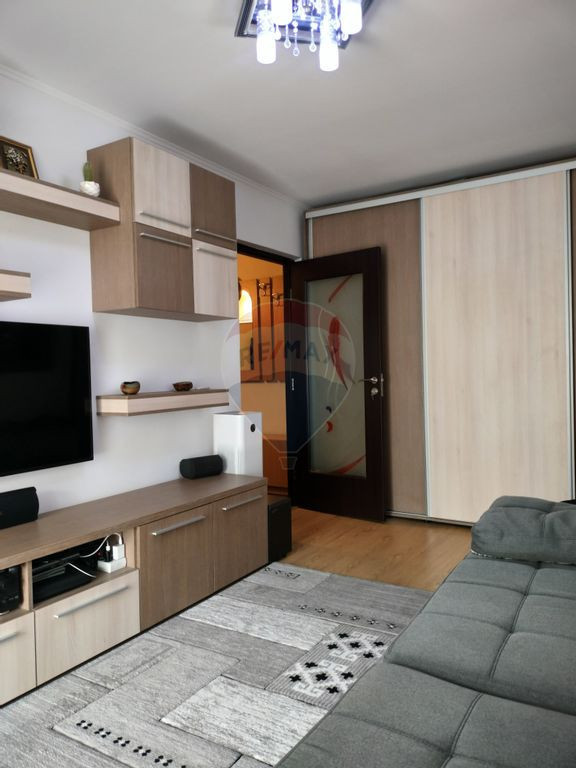 Apartament doua camere de inchiriat