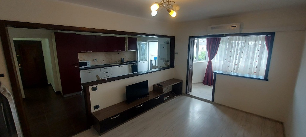 Piata Mioritei-apartament 3 cam dec-renovat/centrala/AC/2 balcoane/PVC