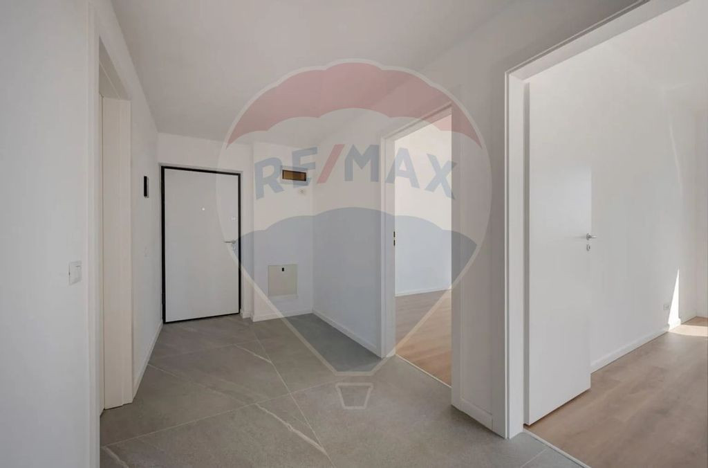 De Vanzare Apartament 3 camere Buftea