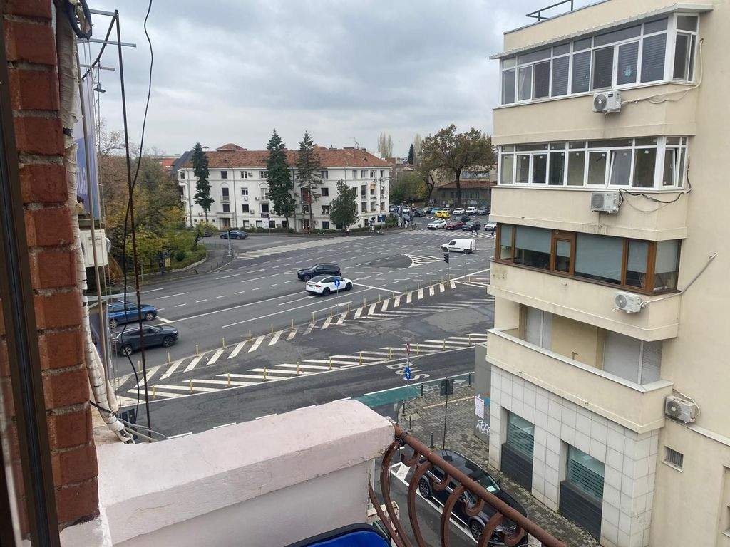 Grasoniera Piata Dorobanti, disponibila imediat. Exclusiv...