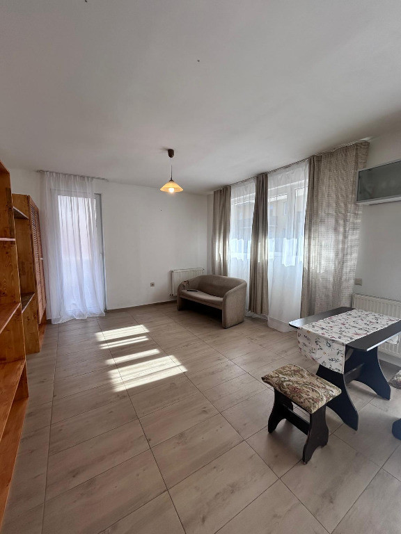 Apartament de inchiriat, zona Eroilor,Floresti