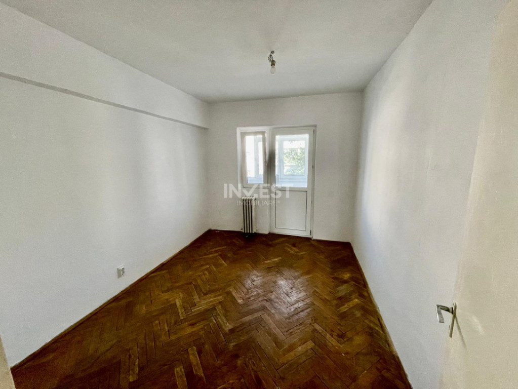 DE VANZARE-APARTAMENT 4 CAMERE-GALATA