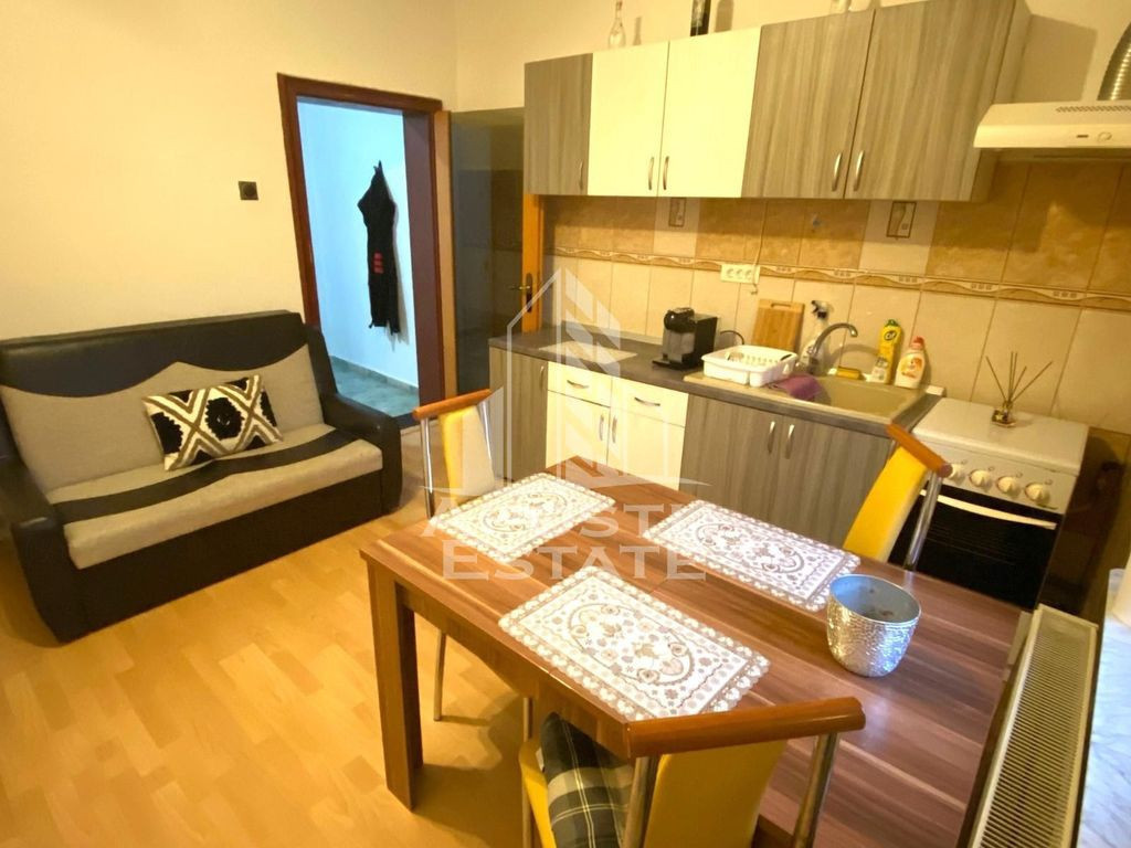 Apartament 2 camere,centrala proprie,la casa, zona Girocului