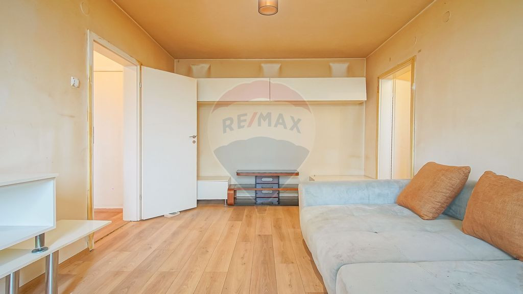 COMISION 0 %! APARTAMENT CU PRIVELIȘTE | 45 MP UTILI + B...