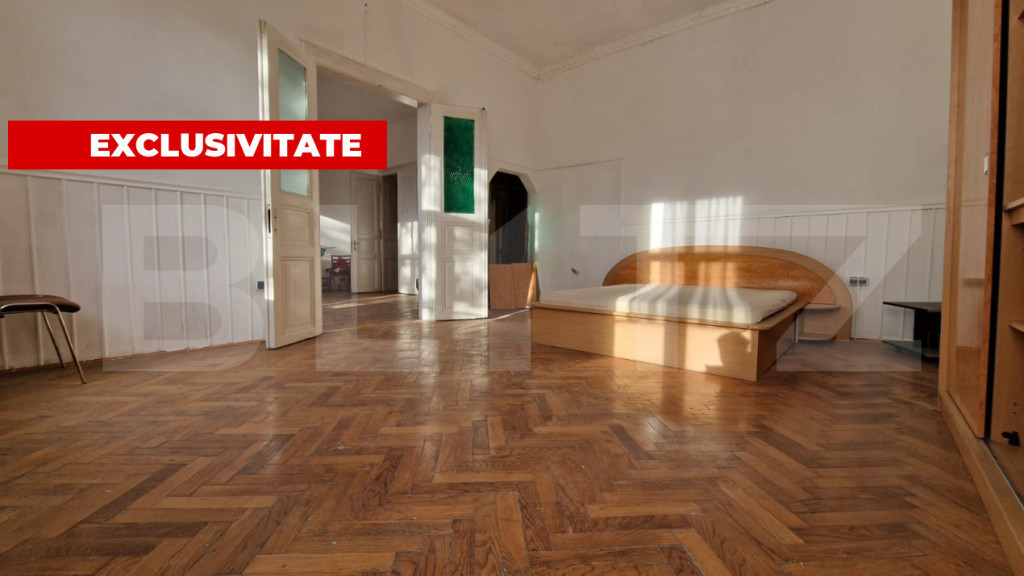 Cladire 3 camere, etaj intermediar, fatada platita, Piata Ma