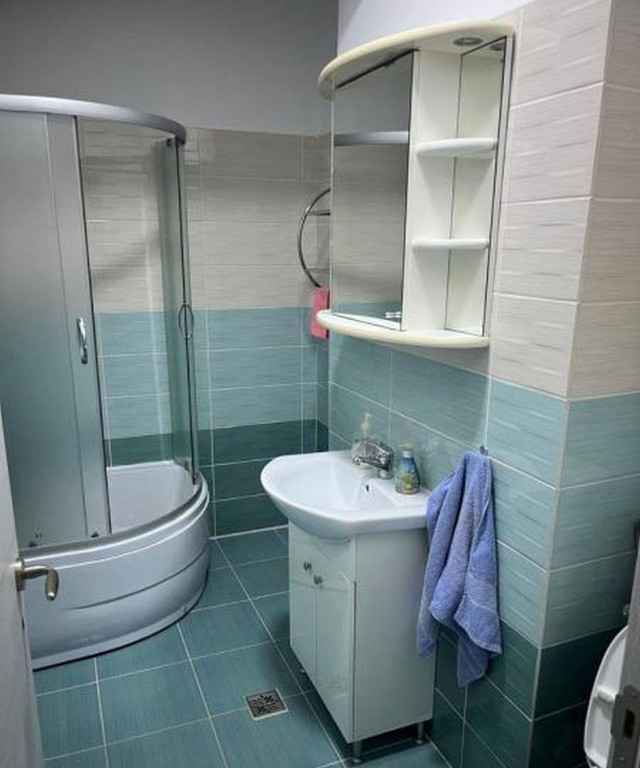 Berceni etaj 2 postalionului.