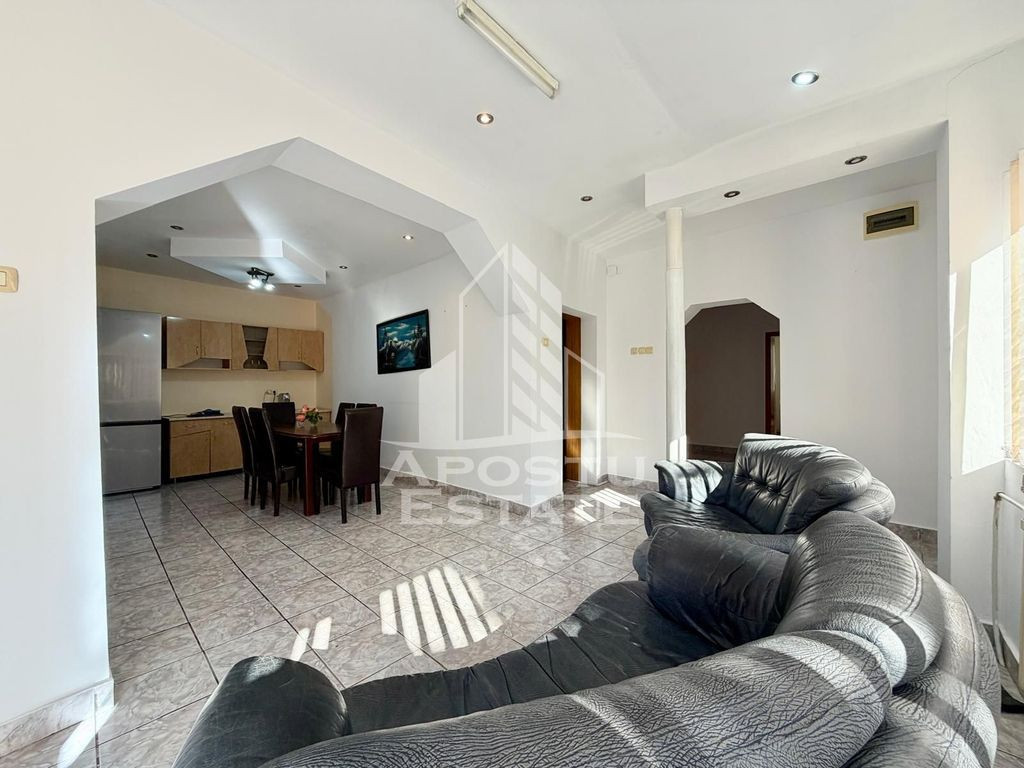 Casa individuala 4 camere,centrala proprie, semimobilata,...