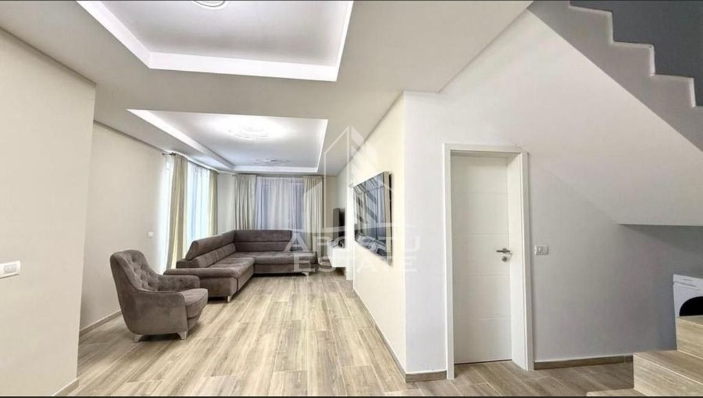 Duplex 5 camere, Zona Ghiroda, Petfriendly