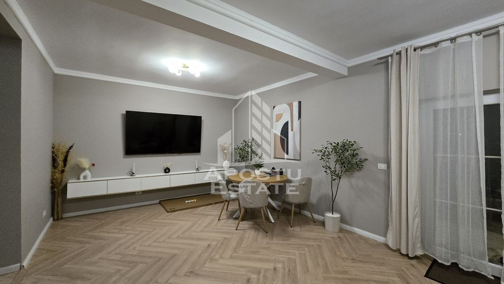 Casa individuala, 5 camere si 2 bai, Sag, la 10 minute de...