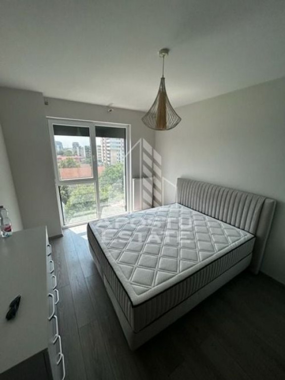 Apartament 2 camere, centrala proprie, loc de parcare, AC...