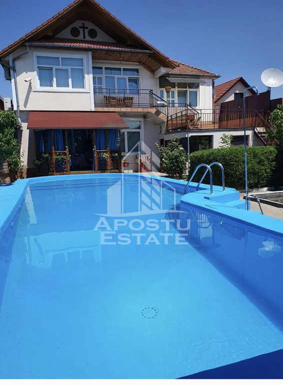 Casa individuala pretabila pentru pensiune, Giarmata