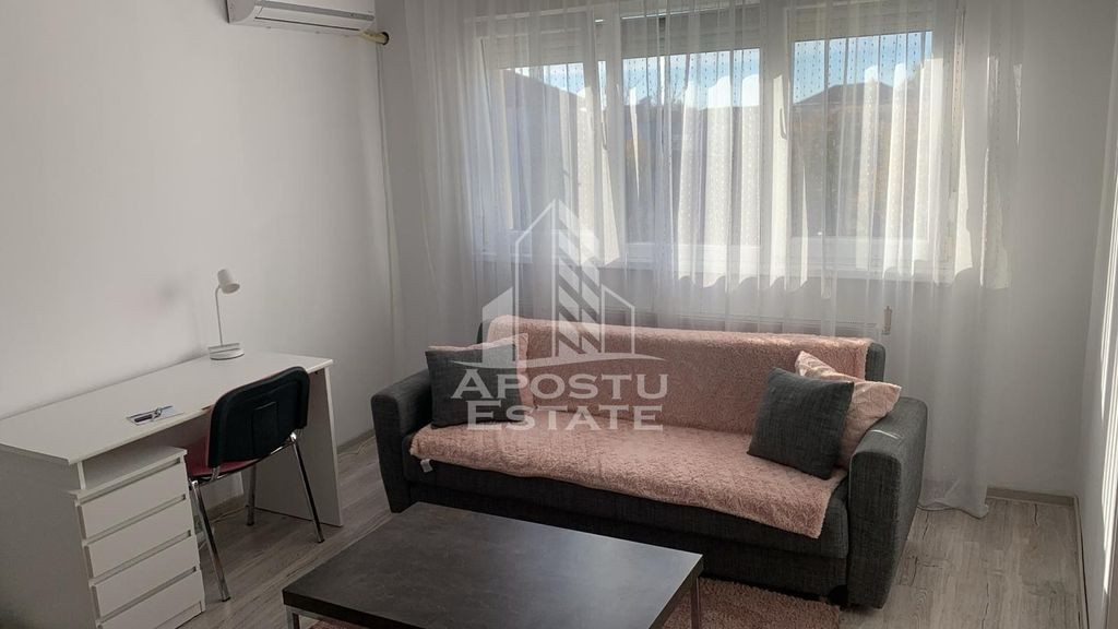 Apartament 2 camere zona Spitalului Judetean
