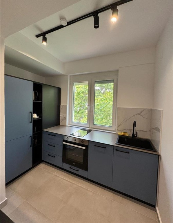 Garsoniera spre inchiriere in Aparatorii Patriei