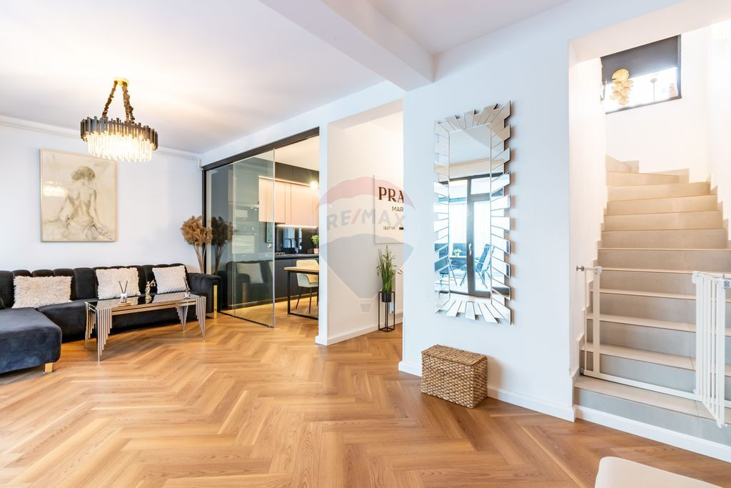 Vila premium OPORTUNITATE EXCELENTA zona foarte linistita...