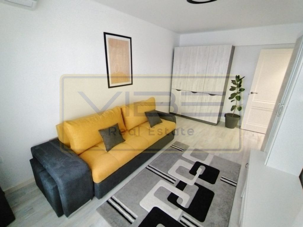 Popas Pacurari- Carrefour Market - O camera + Parcare