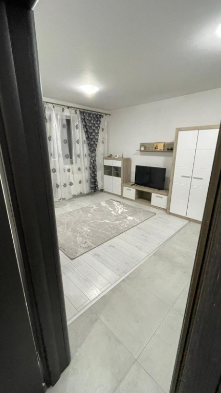 Garsoniera 36 mp utili,strada Sergent Ilie Petre,nr.86 .bloc 5