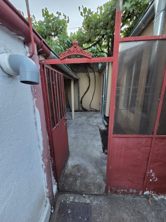 Casa + Curte (46mp) Braila aproape magazinul Dunarea si Piata mare