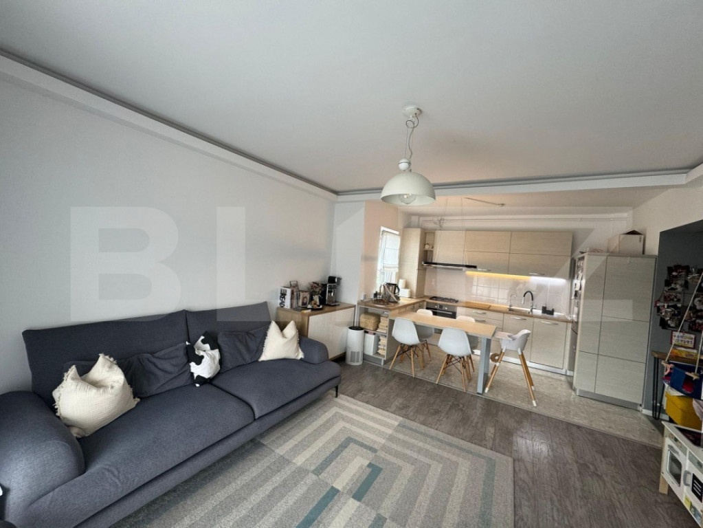 Apartament cu 3 camere, 2 băi, parcare, Gheorgheni