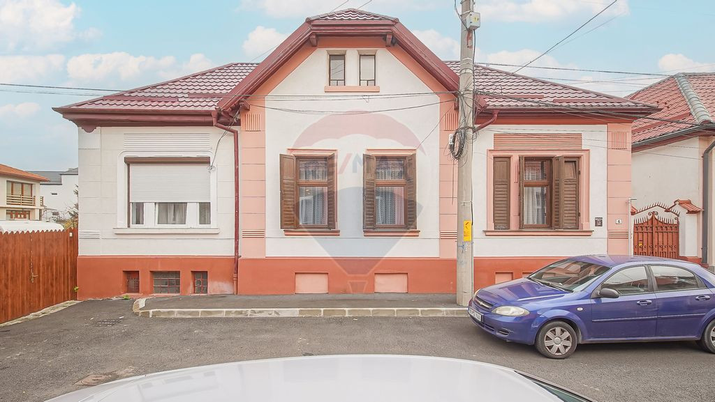 Comision 0 %! Apartament cu 2 camere la casă, de vânzare!