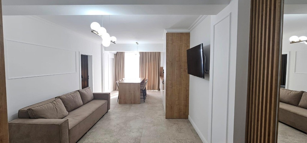 Apartament 2 camere de închiriat, cart. Luceafărul