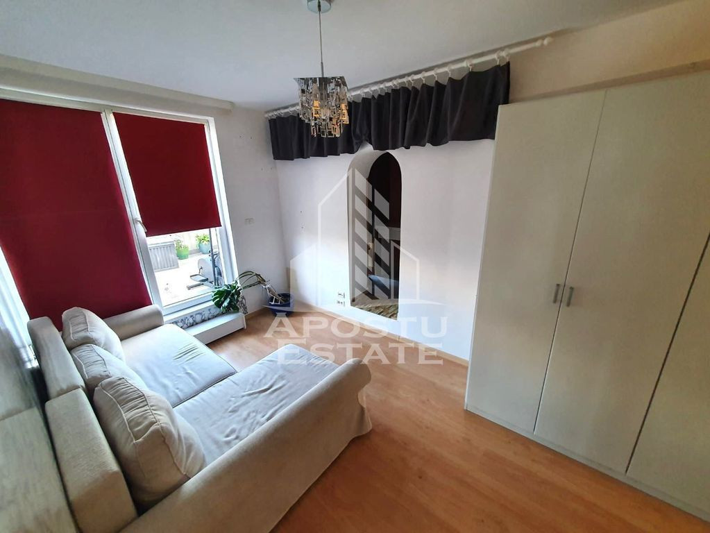 Apartament cu 2 camere semidecomandat in zona Aradului