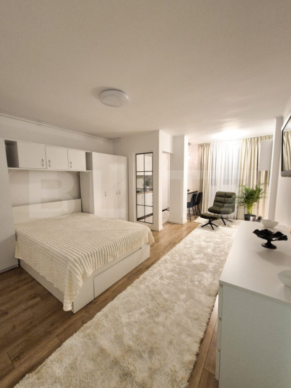 Apartament o camera, 32 mp, zona Aleea Carpați