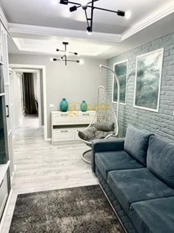 Apartament 4 camere in Nicolina