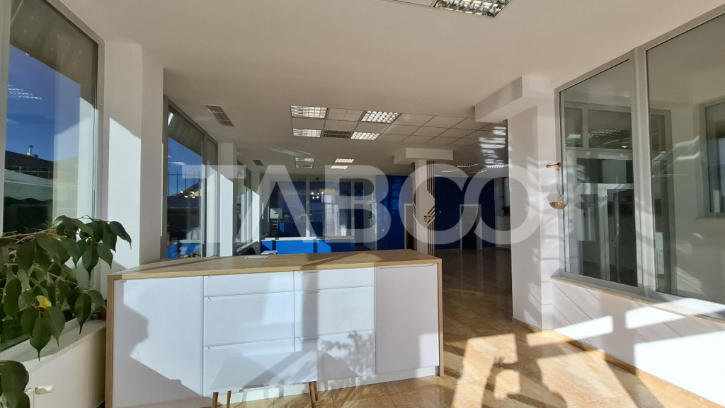 Spatiu de birouri la cheie 150 mp utili 5 parcari zona Valea