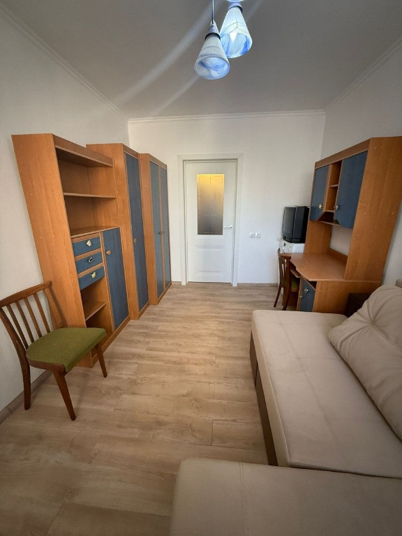 Garsoniera de inchiriat in zona Giulesti