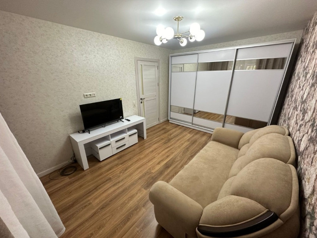 Garsoniera de inchiriat in zona Brancoveanu