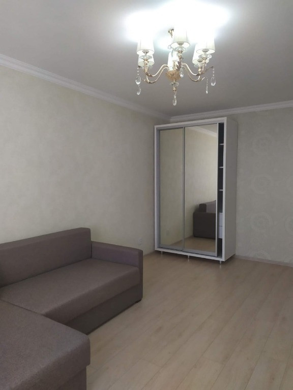 Garsoniera de inchiriat zona Calea Mosilor