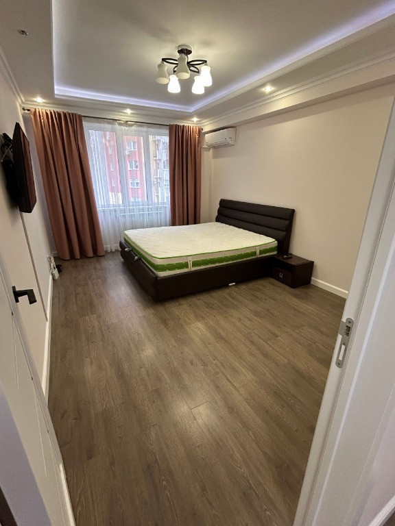 Garsoniera de inchiriat zona Titan