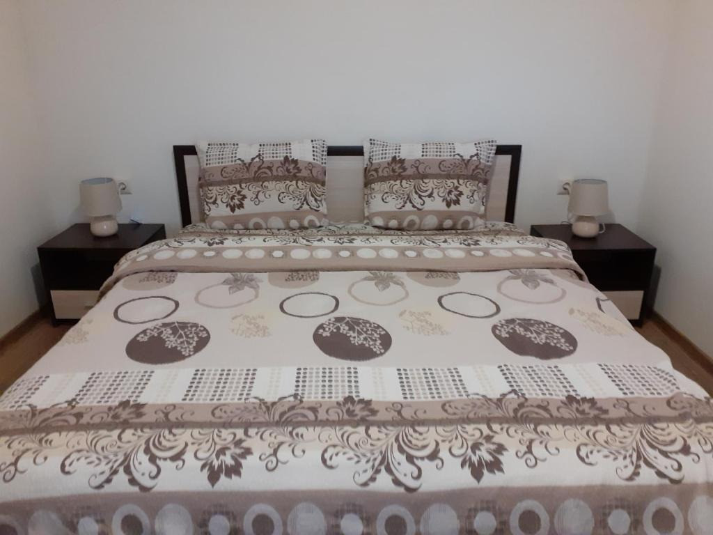 Apartament cu 2 camere de inchiriat zona Aparatorii Patriei