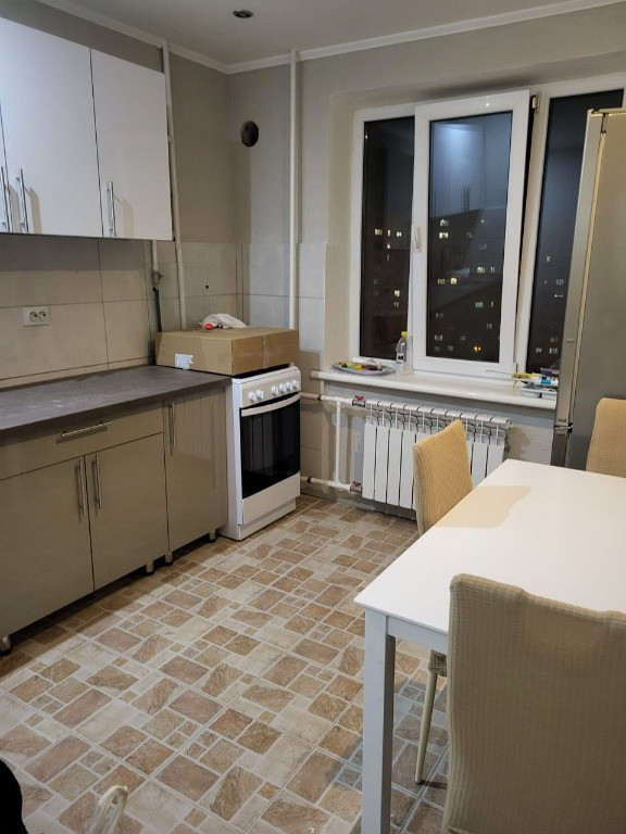 Garsoniera de inchiriat in zona Crangasi