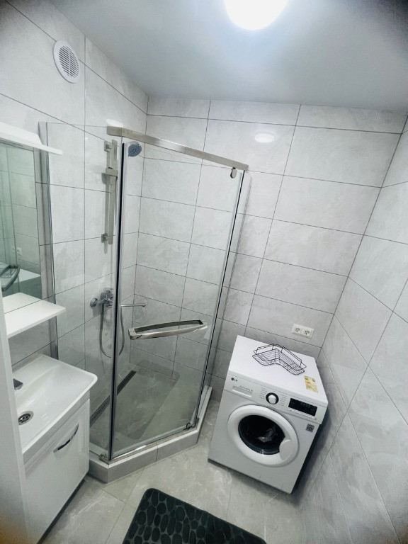 Garsoniera de inchiriat zona Drumul Taberei