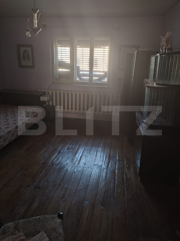 Parterul unei case de închiriat, zona Brădet