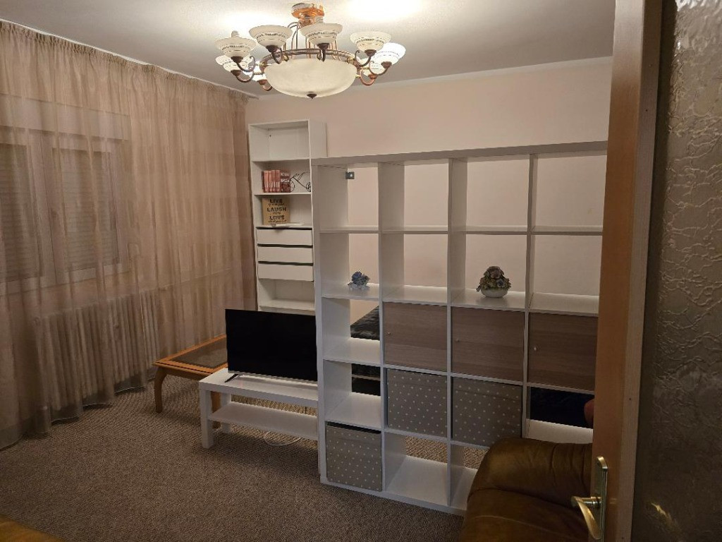 Ap 3 cam ultracentral -Magheru, mobilat, parcare , et 3, SC 90 mp