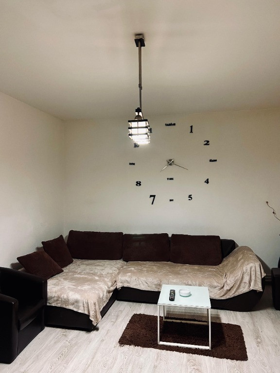 Închiriez și în regim hotelier apartament 2 camere decomandat Craiova