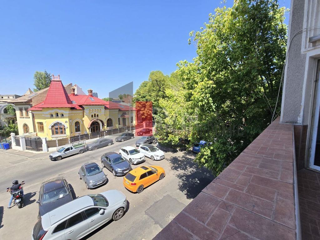 APARTAMENT 4 CAMERE -PIATA IZVORUL RECE