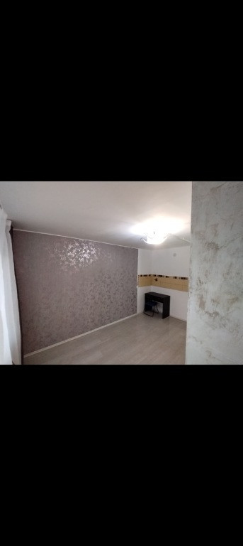 Proprietar garsoniera 17m et.3 Granit