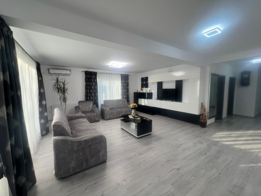 Costinesti casa moderna la sol an constructie 2024 teren 609