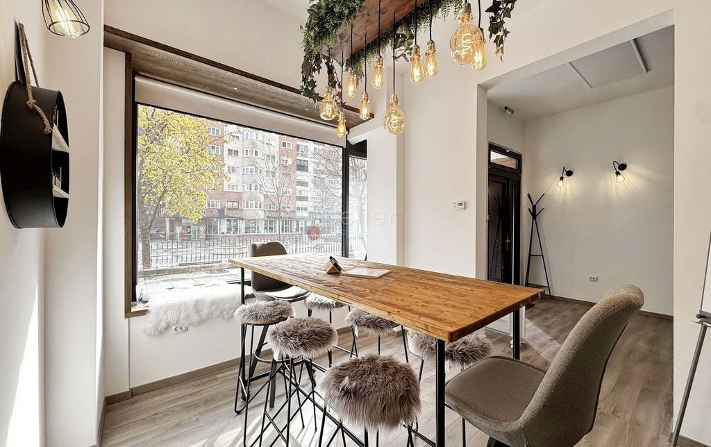 Spatiu cu destinatii multiple | Complet renovat