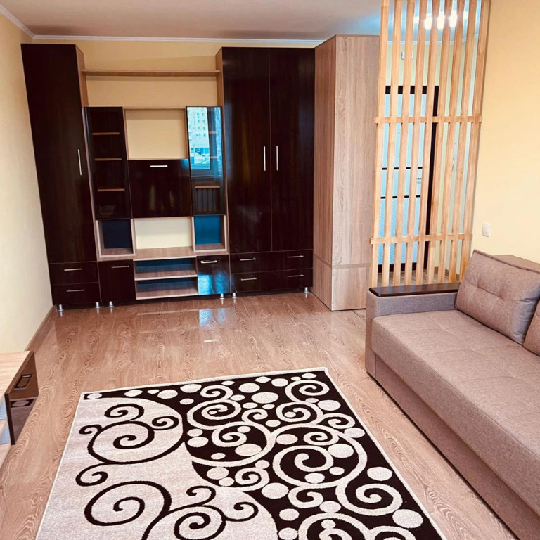 De inchiriat garsoniera in zona Rahova