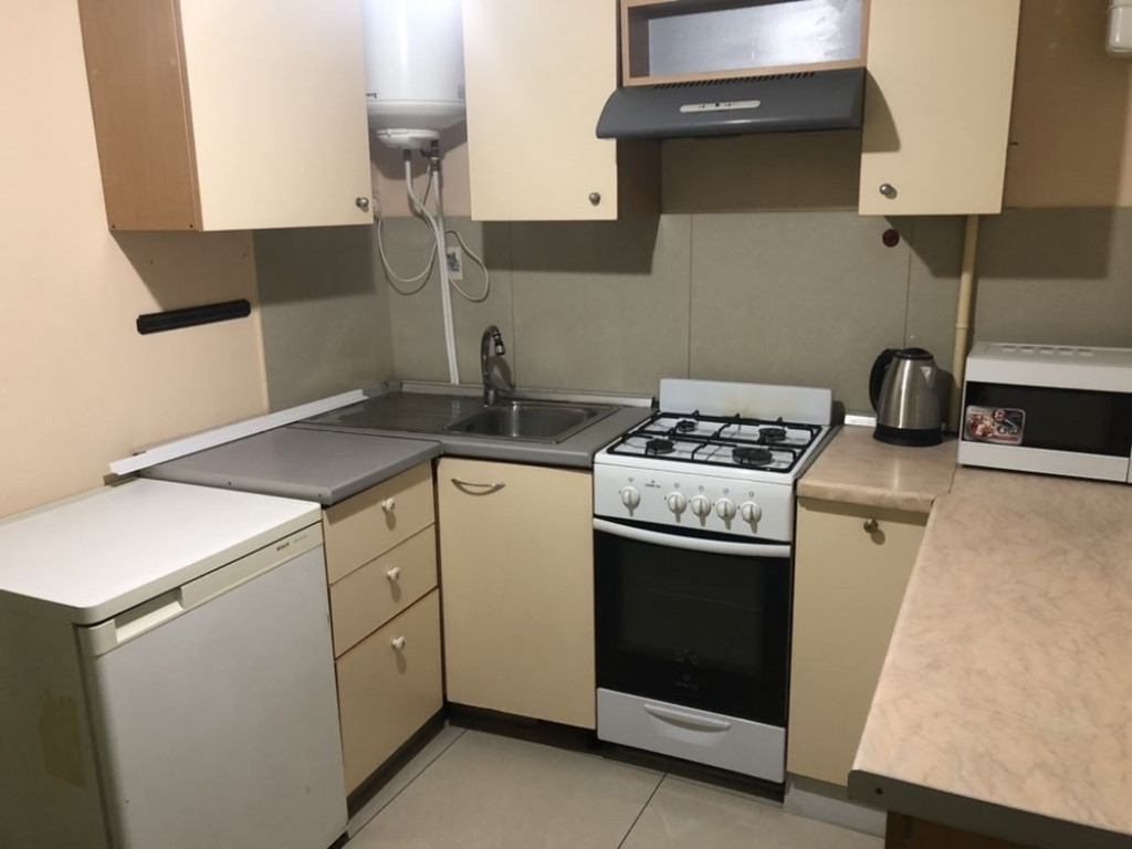 Garsoniera de inchiriat in zona Crangasi