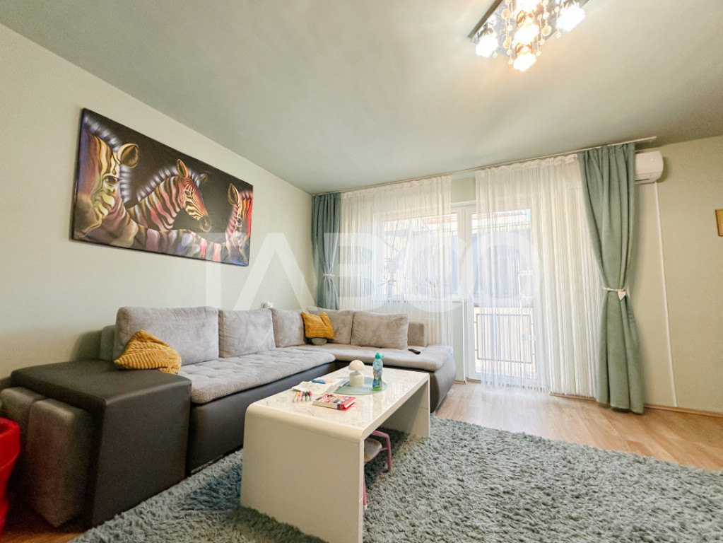 De vanzare apartament cu 2 camere decomandate cartierul Intr